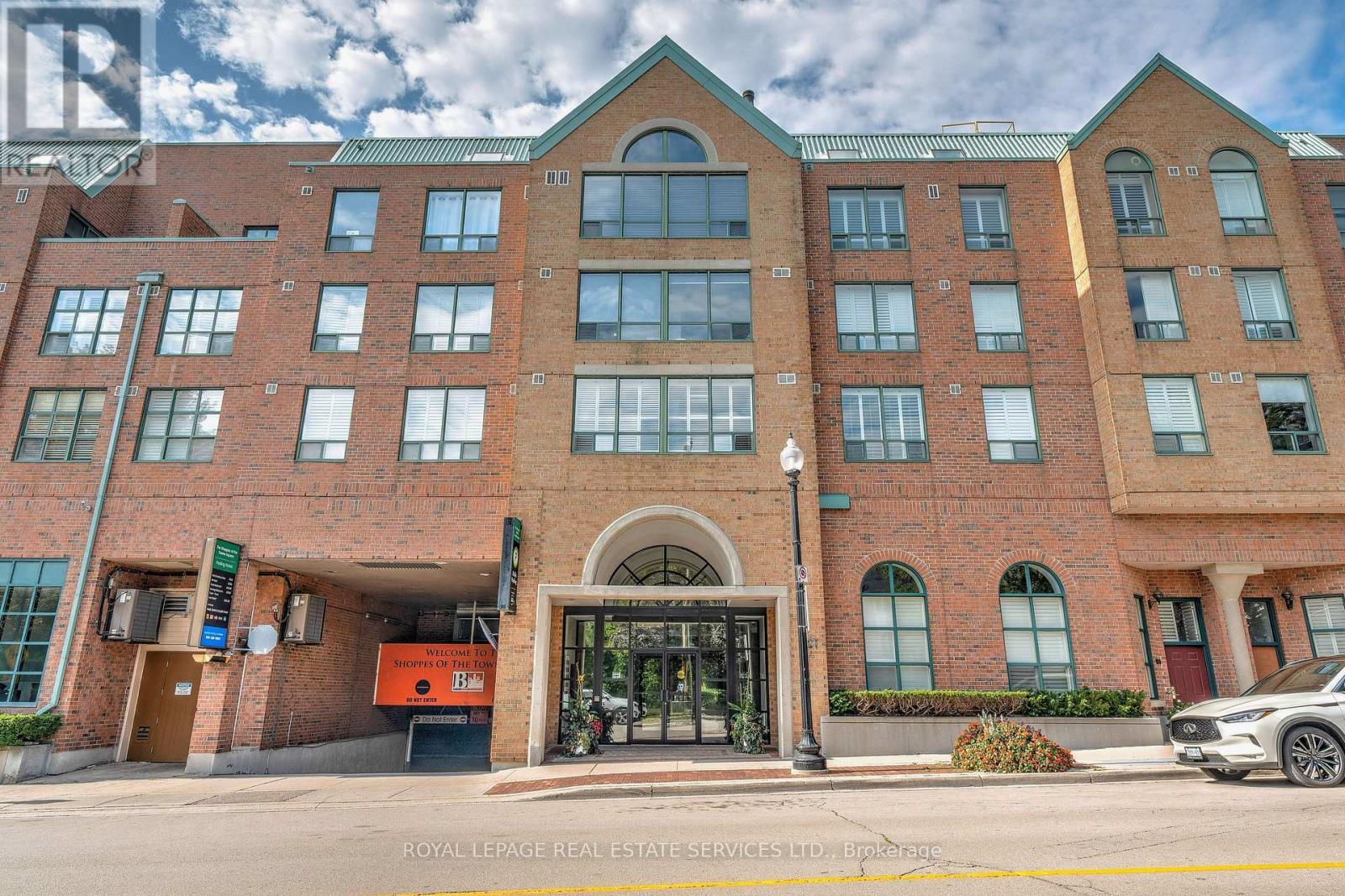 












PH8 - 221 ROBINSON STREET

,
Oakville,




Ontario
L6J7N9

