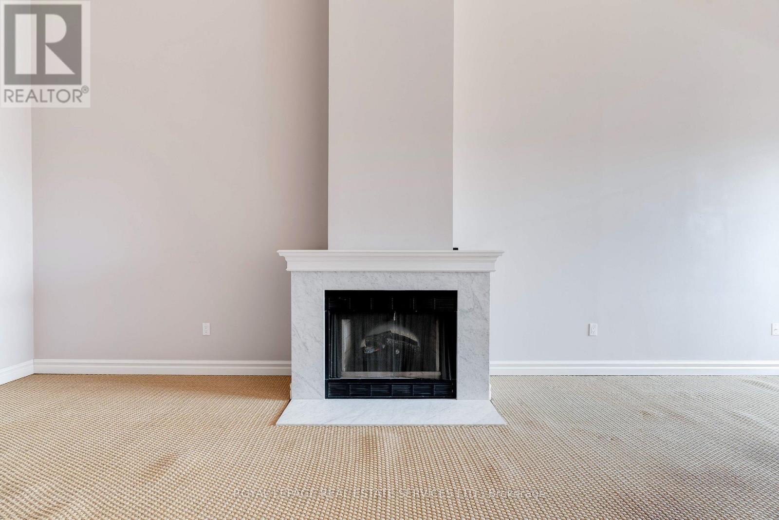 












PH8 - 221 ROBINSON STREET

,
Oakville,




Ontario
L6J7N9

