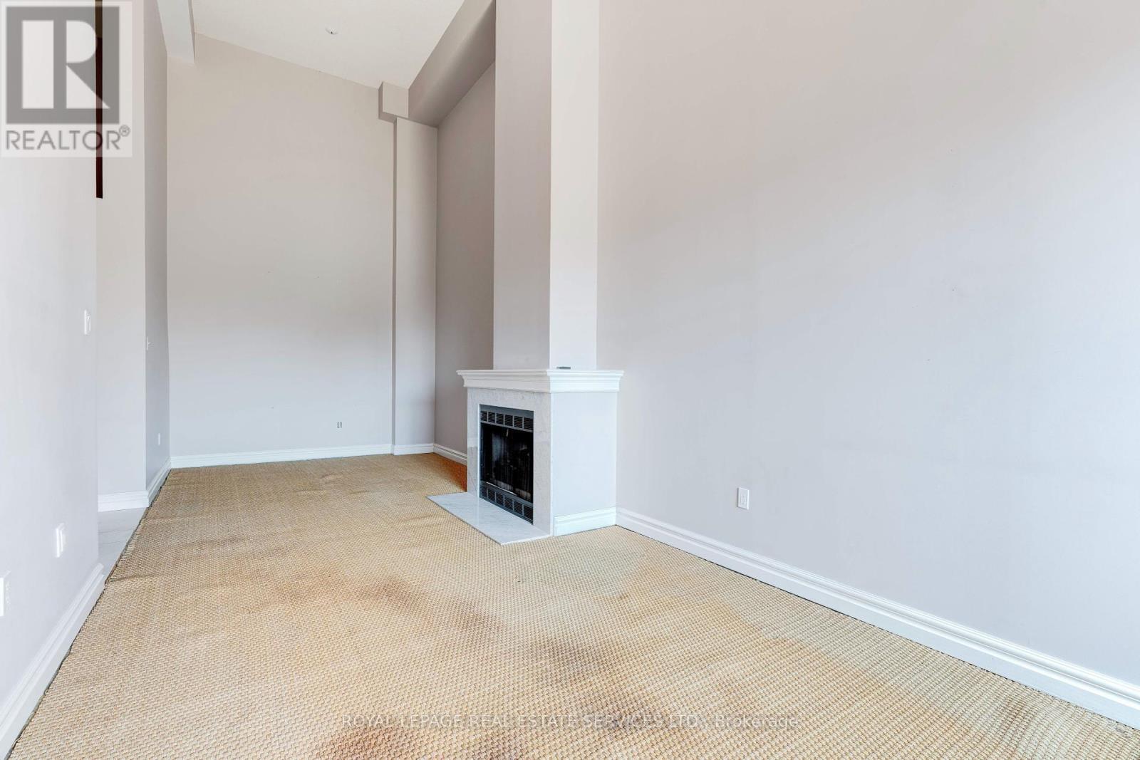 












PH8 - 221 ROBINSON STREET

,
Oakville,




Ontario
L6J7N9

