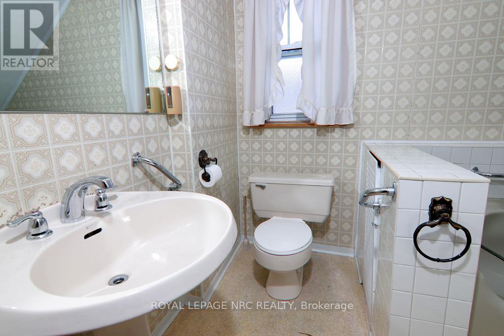 












300 PHIPPS STREET

,
Fort Erie (Central),




Ontario
L2A2V6

