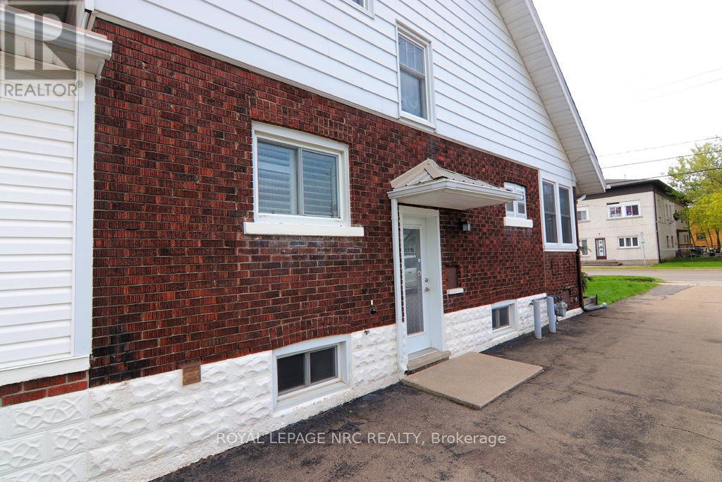 












300 PHIPPS STREET

,
Fort Erie (Central),




Ontario
L2A2V6

