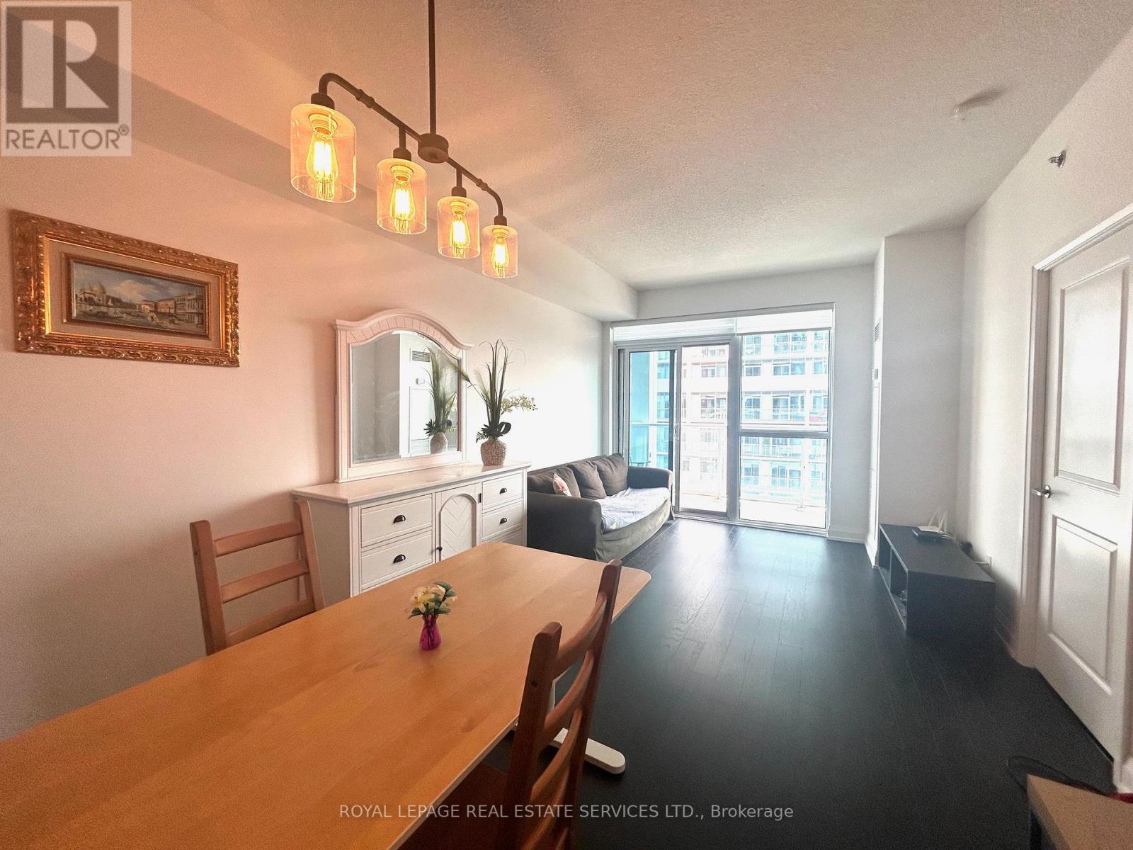 












1107 - 65 SPEERS ROAD

,
Oakville,




Ontario
L6K3V5


