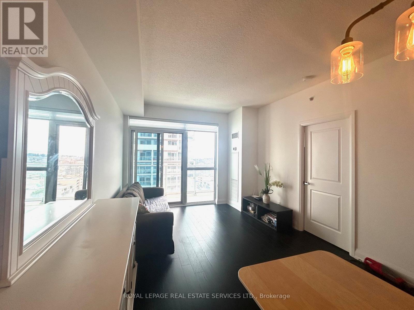 












1107 - 65 SPEERS ROAD

,
Oakville,




Ontario
L6K3V5

