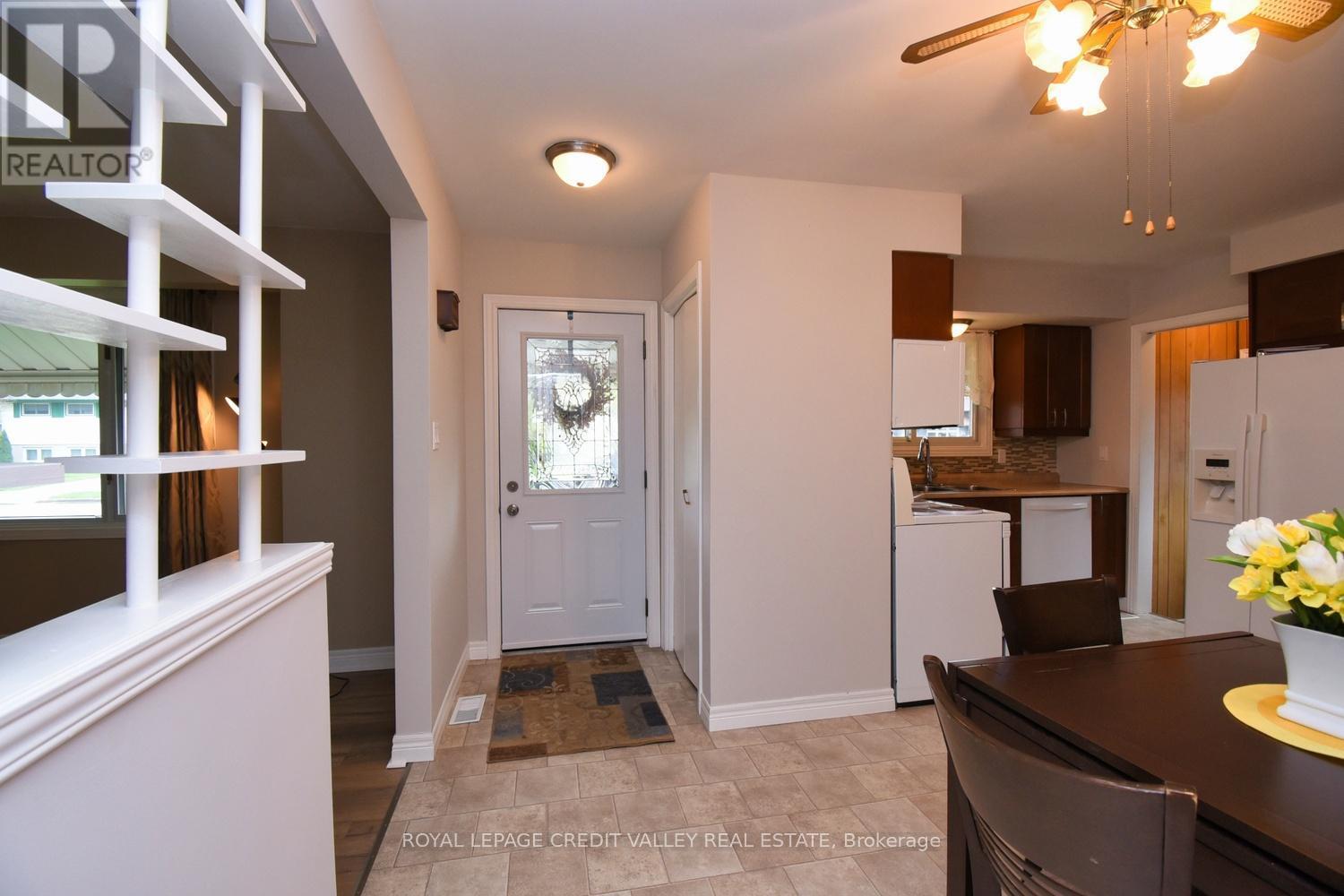 












73 CHELTONWOOD AVENUE

,
Guelph,




Ontario
N1E4E4

