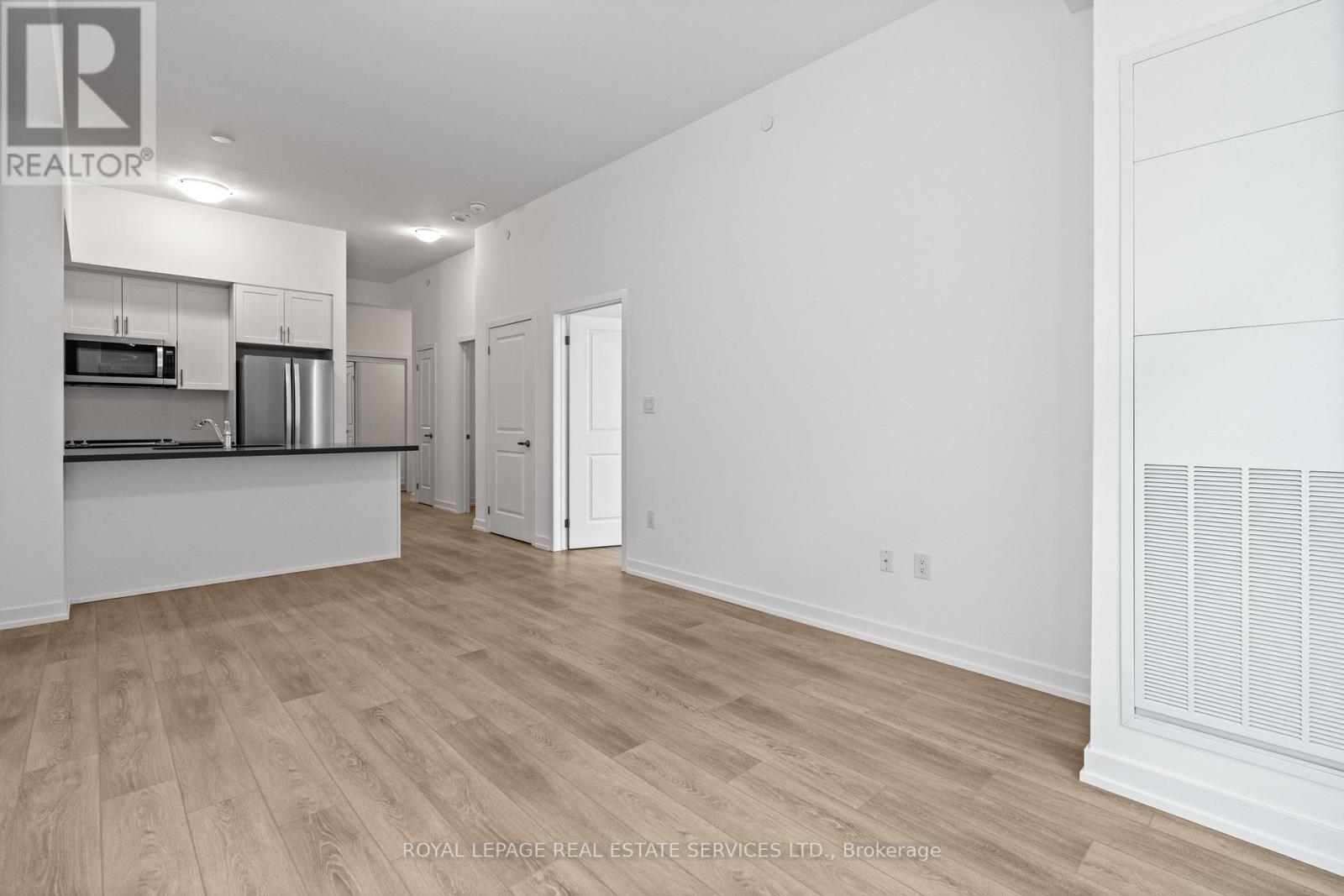












525 - 460 DUNDAS STREET E

,
Hamilton,




Ontario
L8B2A5

