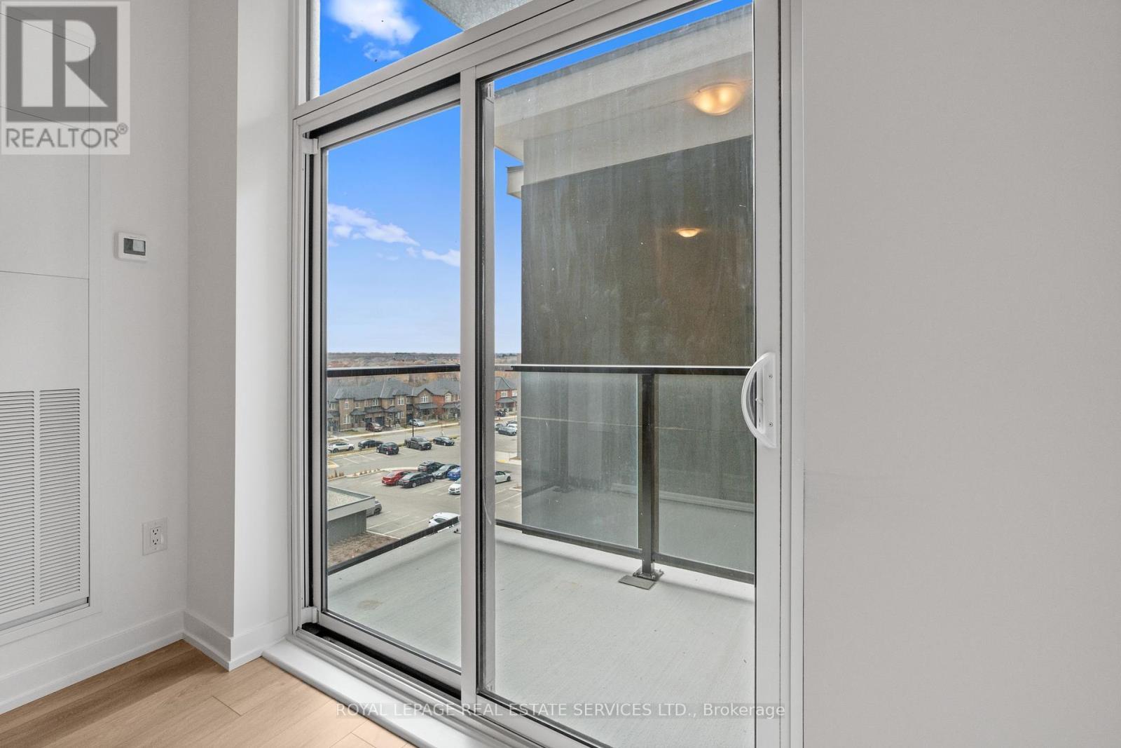 












525 - 460 DUNDAS STREET E

,
Hamilton,




Ontario
L8B2A5


