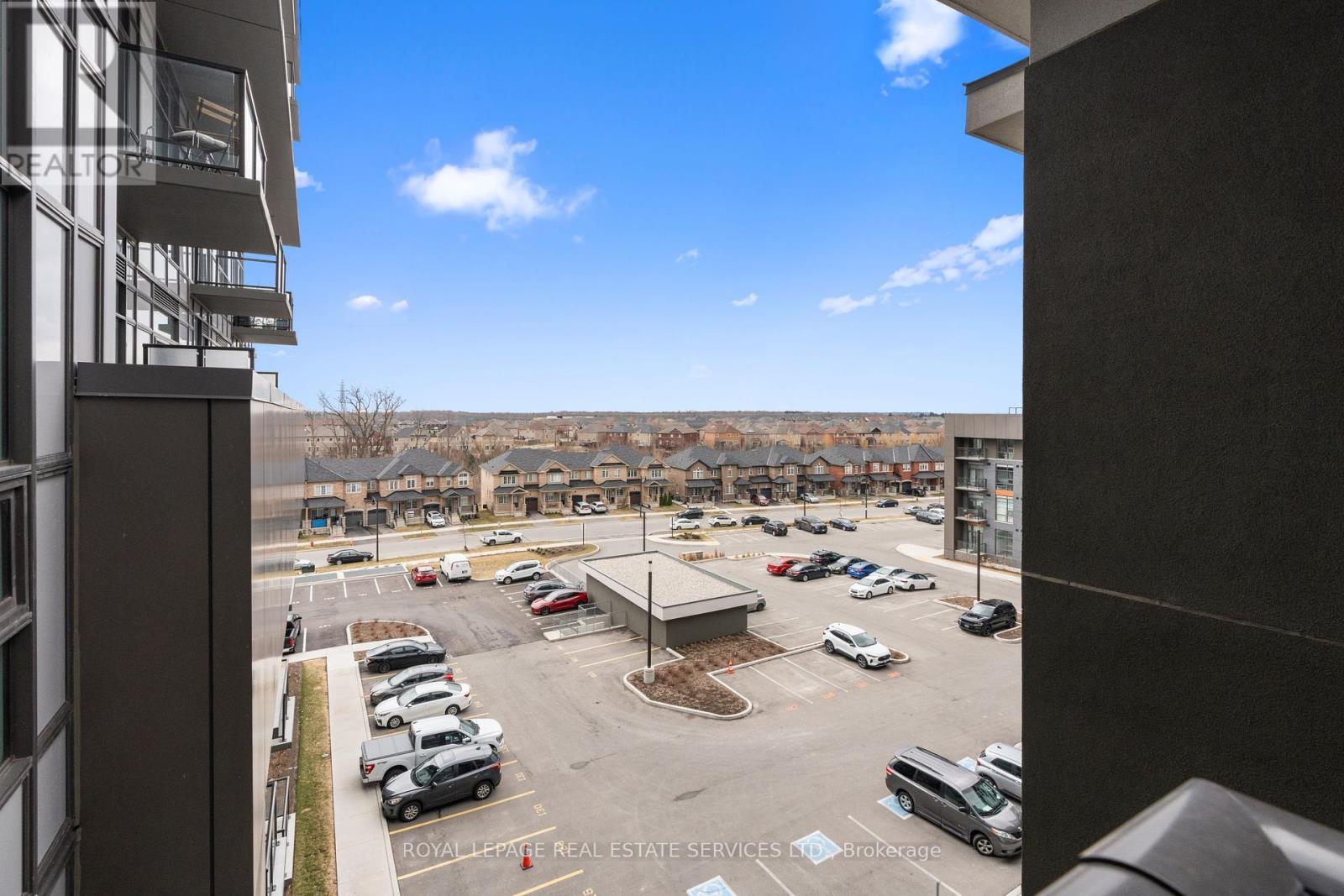 












525 - 460 DUNDAS STREET E

,
Hamilton,




Ontario
L8B2A5

