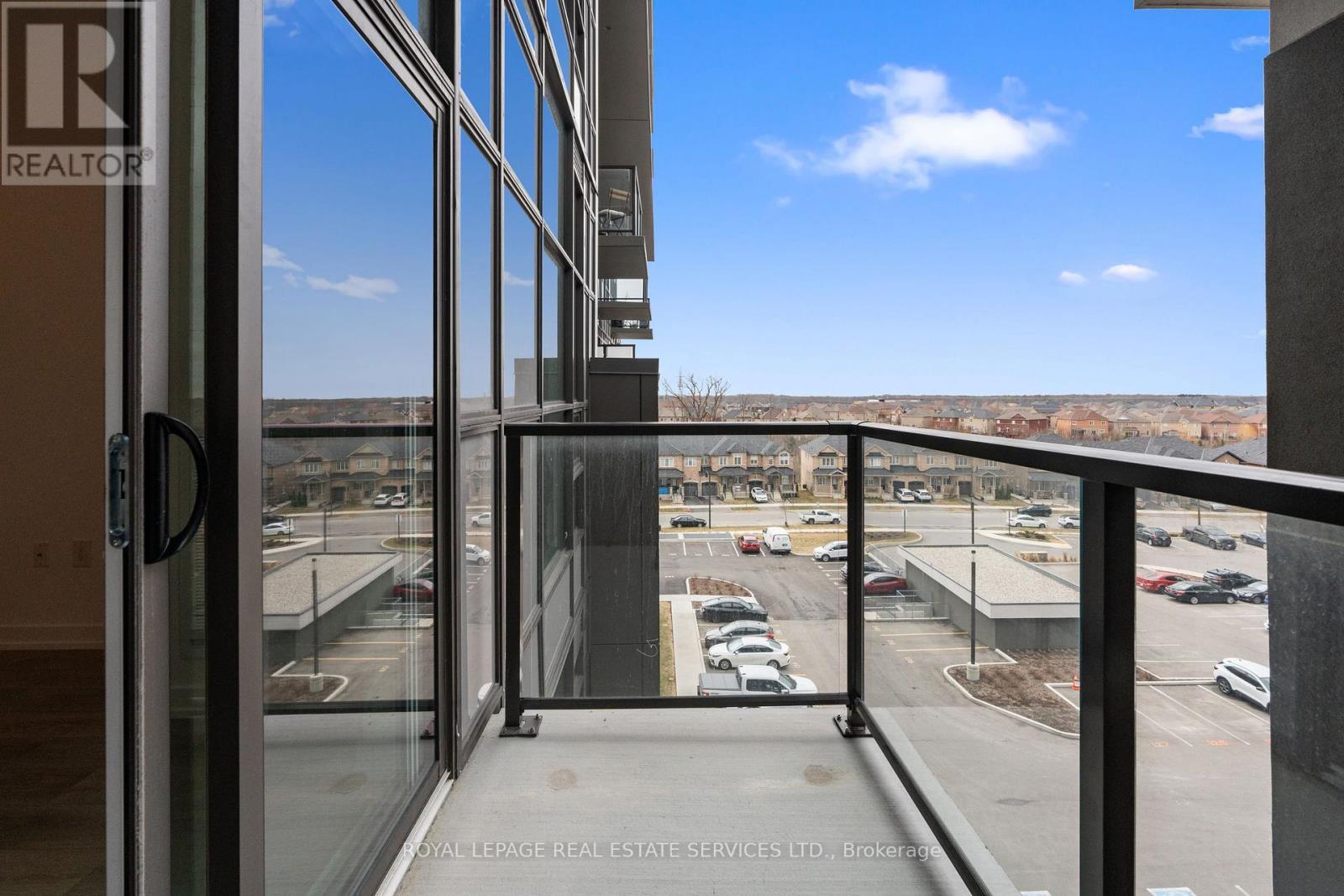 












525 - 460 DUNDAS STREET E

,
Hamilton,




Ontario
L8B2A5

