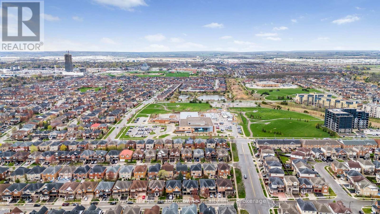 












1235 FIELD DRIVE

,
Milton (CL Clarke),




Ontario
L9T6G4

