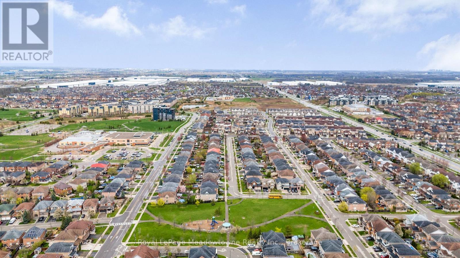 












1235 FIELD DRIVE

,
Milton (CL Clarke),




Ontario
L9T6G4


