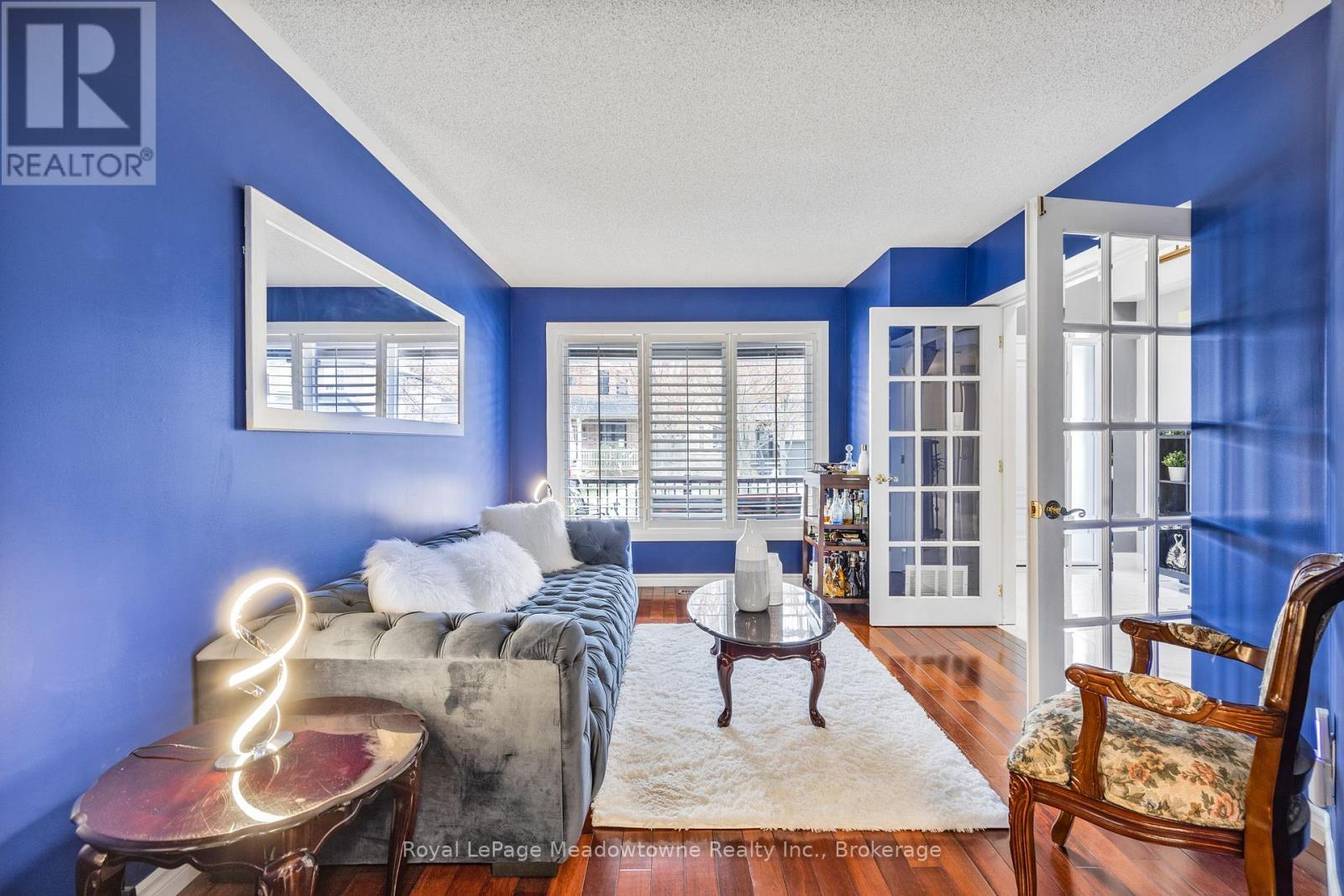 












1235 FIELD DRIVE

,
Milton (CL Clarke),




Ontario
L9T6G4

