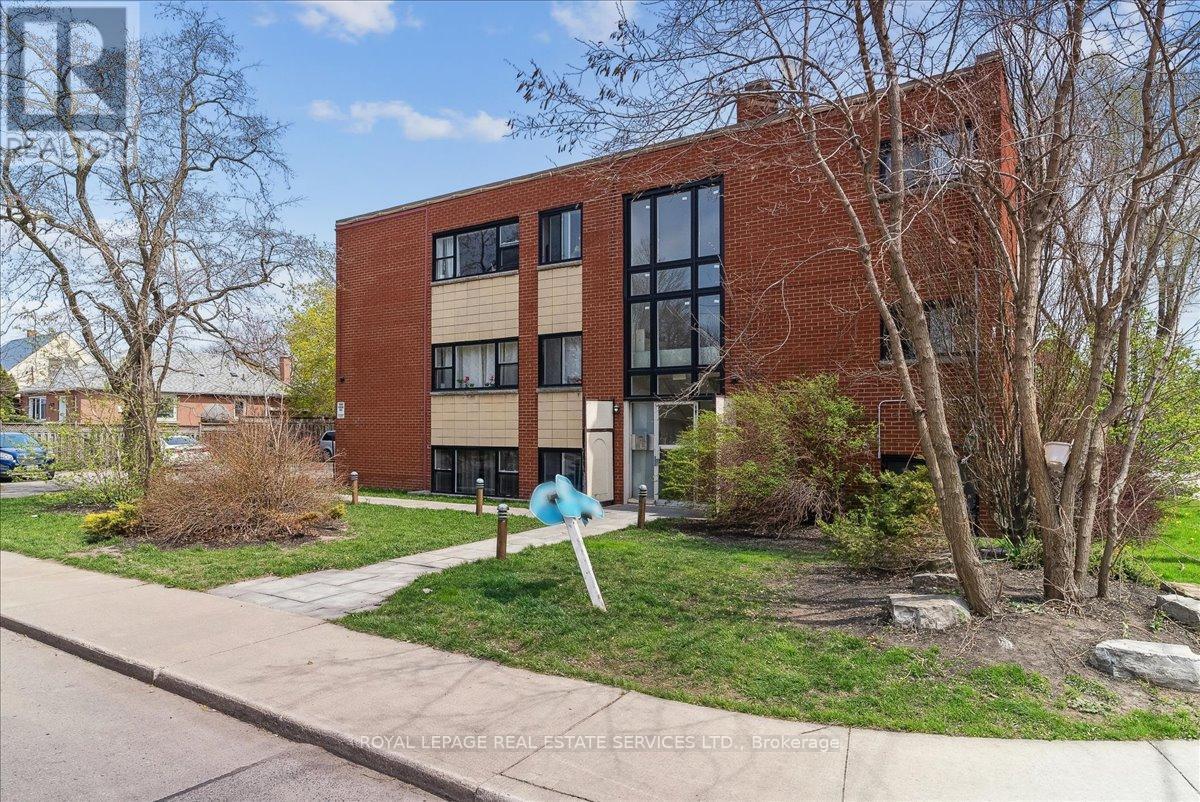 












291 EAST 38TH STREET

,
Hamilton,




Ontario
L8V4G2

