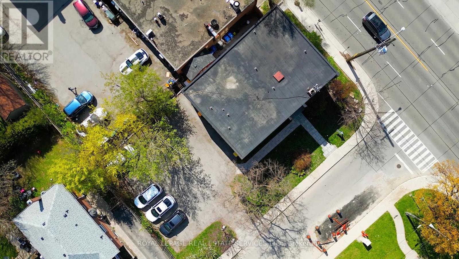 












291 EAST 38TH STREET

,
Hamilton,




Ontario
L8V4G2


