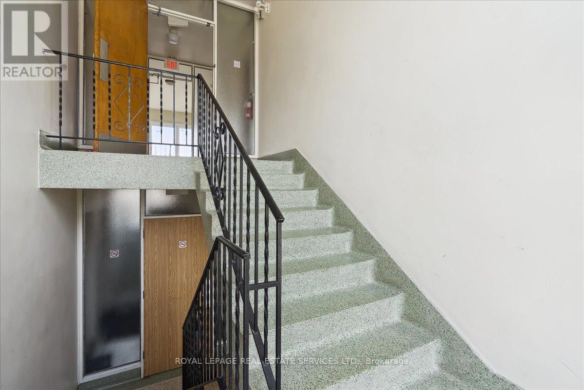 












291 EAST 38TH STREET

,
Hamilton,




Ontario
L8V4G2


