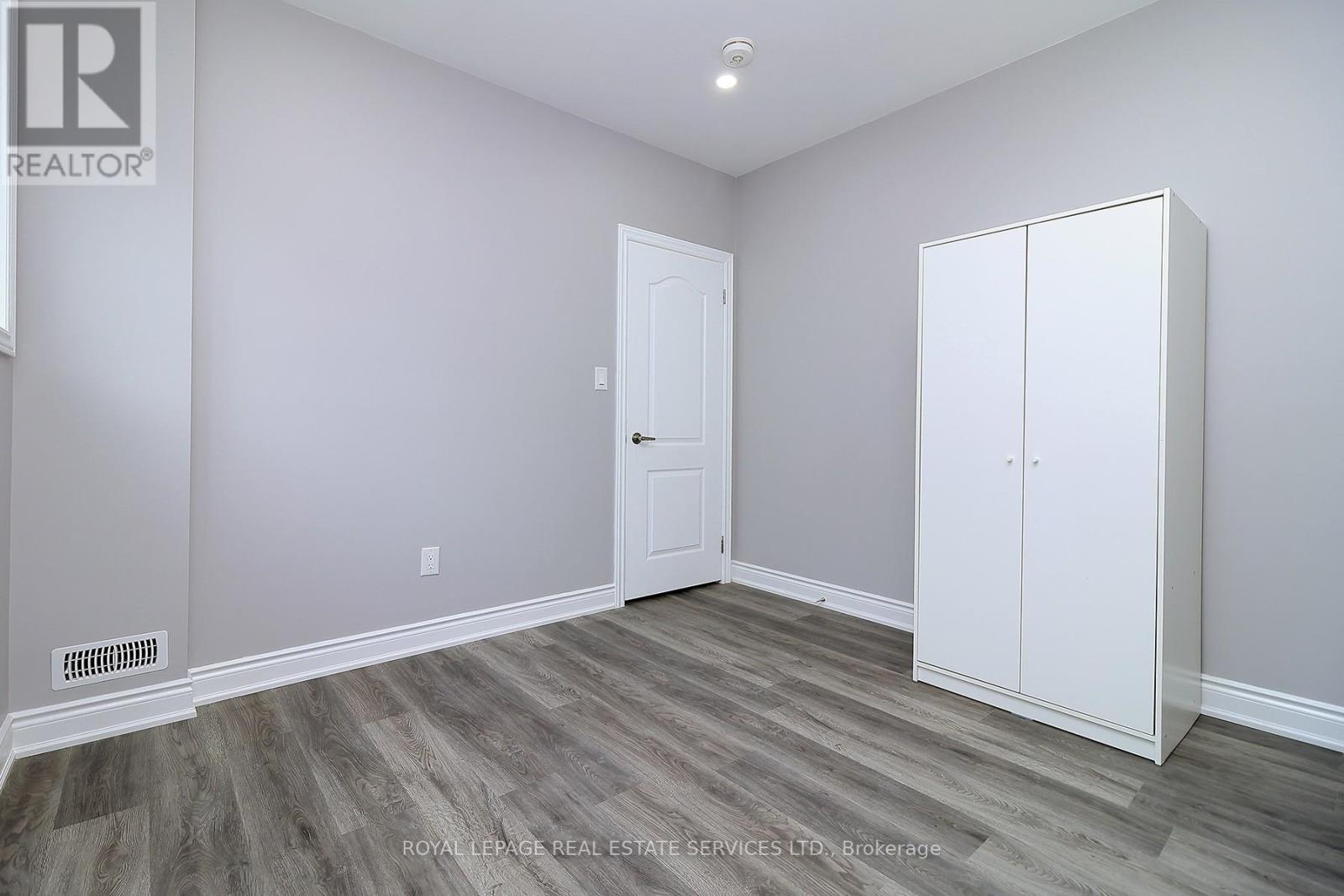 












BASEMENT - 3188 PRESERVE DRIVE

,
Oakville,




Ontario
L6M0V9

