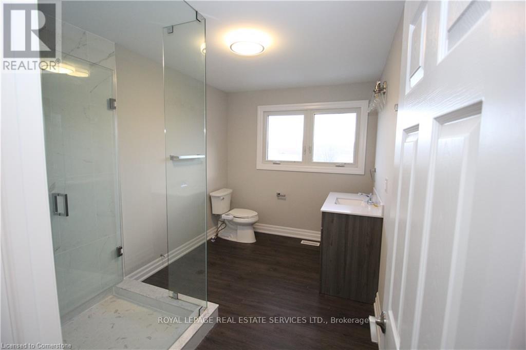 












31 GLOVER ROAD

,
Hamilton,




Ontario
L8W3S8

