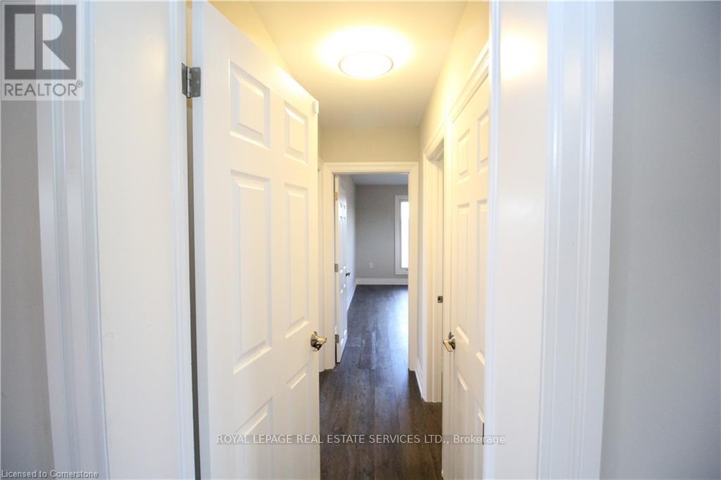 












31 GLOVER ROAD

,
Hamilton,




Ontario
L8W3S8

