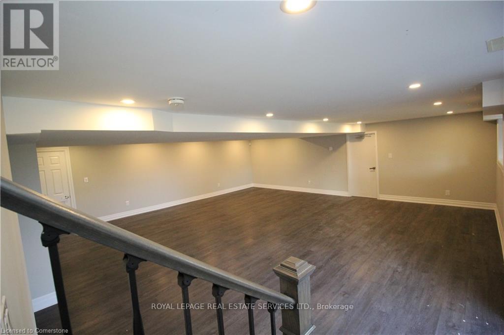 












31 GLOVER ROAD

,
Hamilton,




Ontario
L8W3S8

