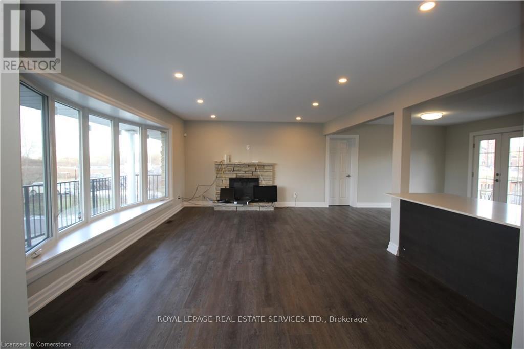 












31 GLOVER ROAD

,
Hamilton,




Ontario
L8W3S8

