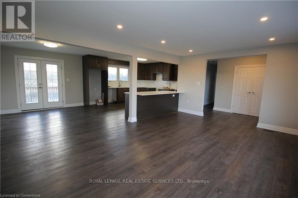 












31 GLOVER ROAD

,
Hamilton,




Ontario
L8W3S8

