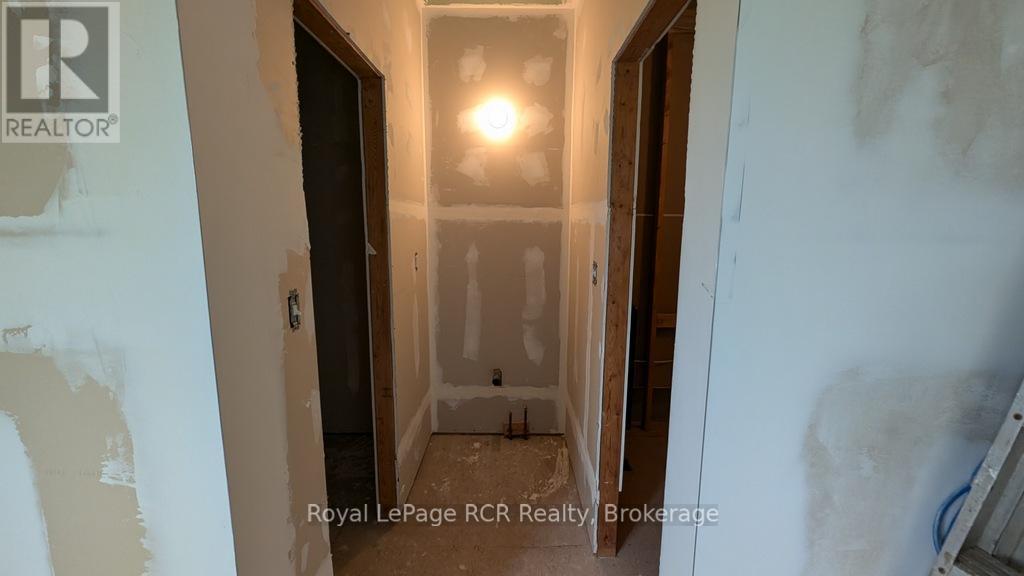 












797139 EAST BACK LINE

,
Chatsworth,




Ontario
N0H1R0

