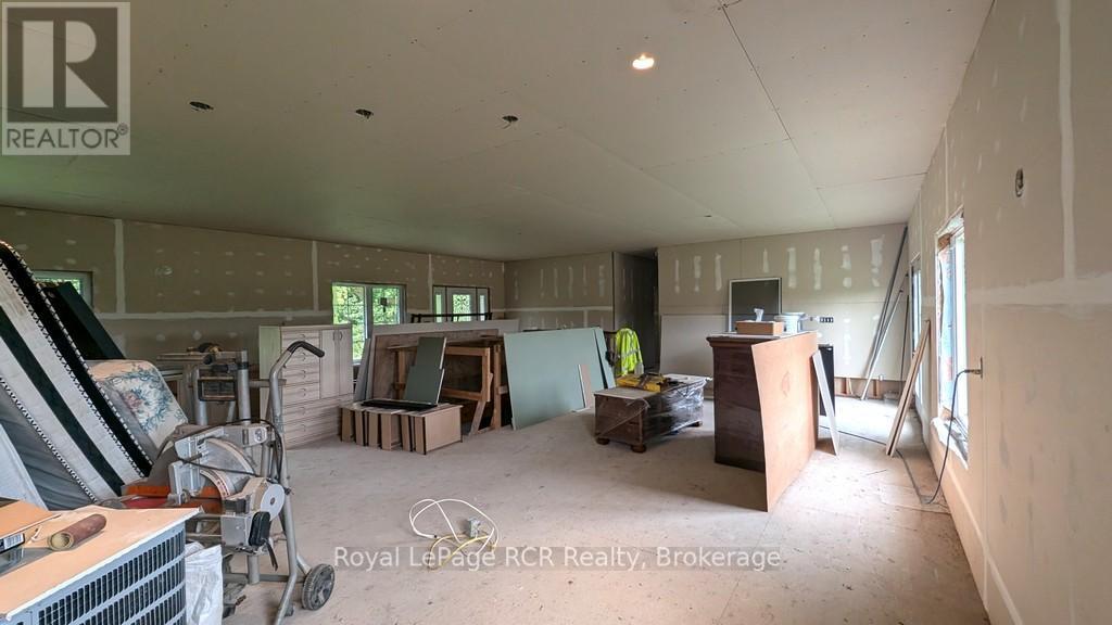 












797139 EAST BACK LINE

,
Chatsworth,




Ontario
N0H1R0

