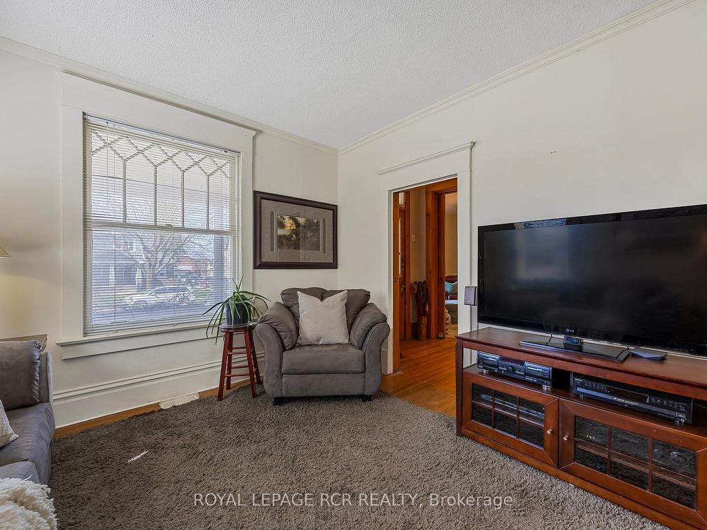 









317


Main

Street East,
Shelburne,




ON
L9V 2Y7

