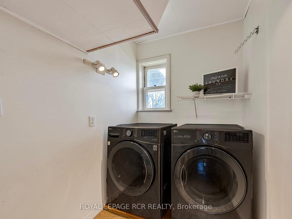 









317


Main

Street East,
Shelburne,




ON
L9V 2Y7

