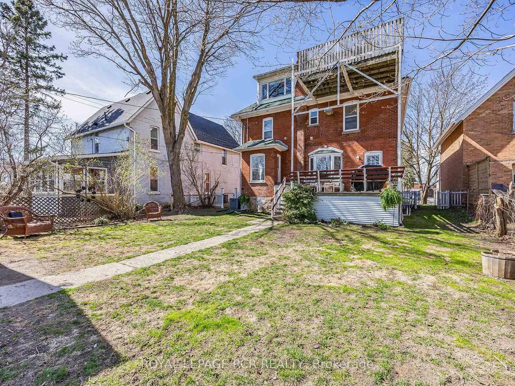 









317


Main

Street East,
Shelburne,




ON
L9V 2Y7

