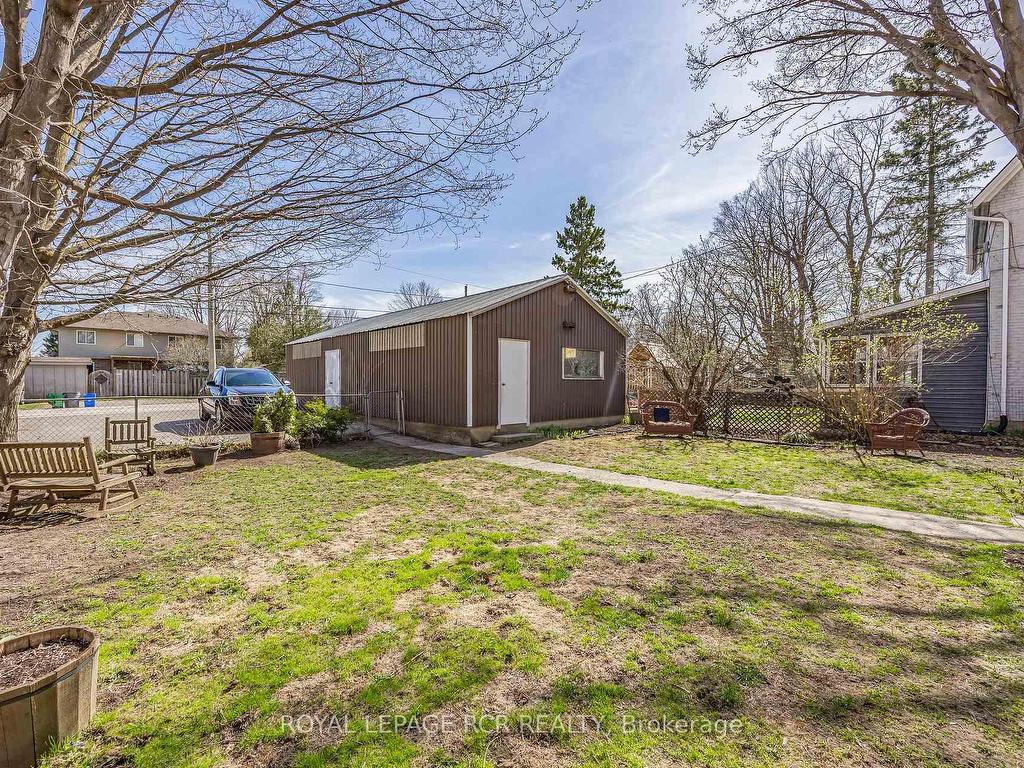 









317


Main

Street East,
Shelburne,




ON
L9V 2Y7

