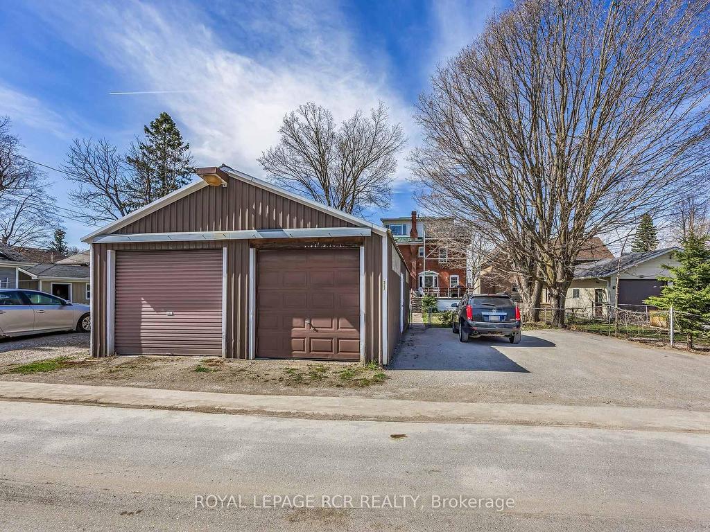 









317


Main

Street East,
Shelburne,




ON
L9V 2Y7

