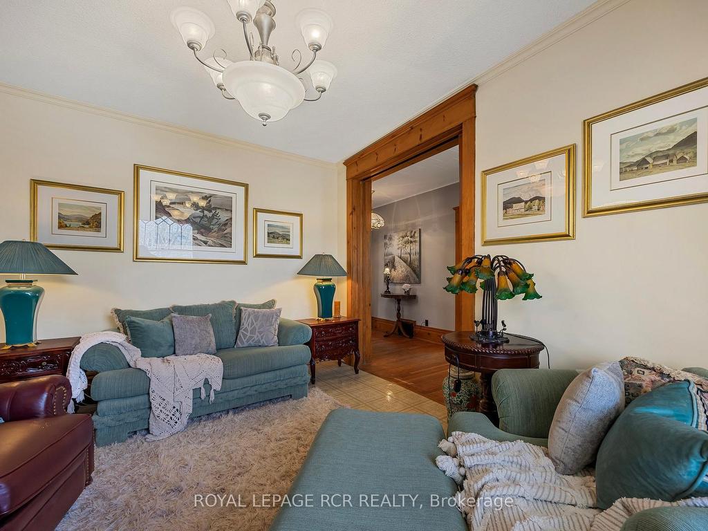 









317


Main

Street East,
Shelburne,




ON
L9V 2Y7


