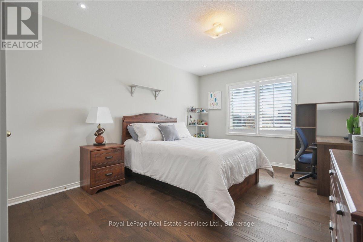 












4737 DEFOREST CRESCENT

,
Burlington (Alton),




Ontario
L7M0K1

