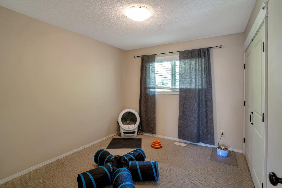 









1095


Toovey

Road,
Kelowna,




BC
V1X 6R2

