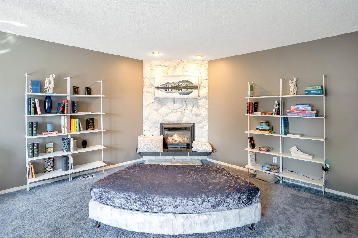 









1095


Toovey

Road,
Kelowna,




BC
V1X 6R2

