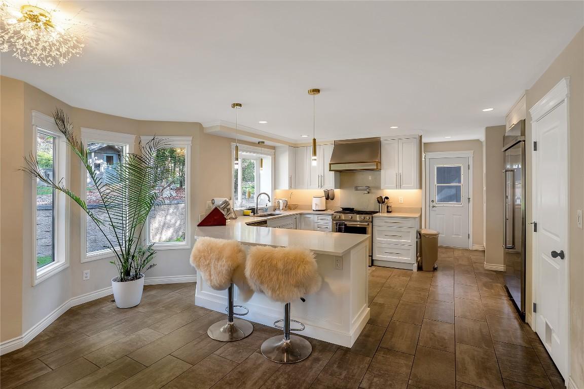 









1095


Toovey

Road,
Kelowna,




BC
V1X 6R2

