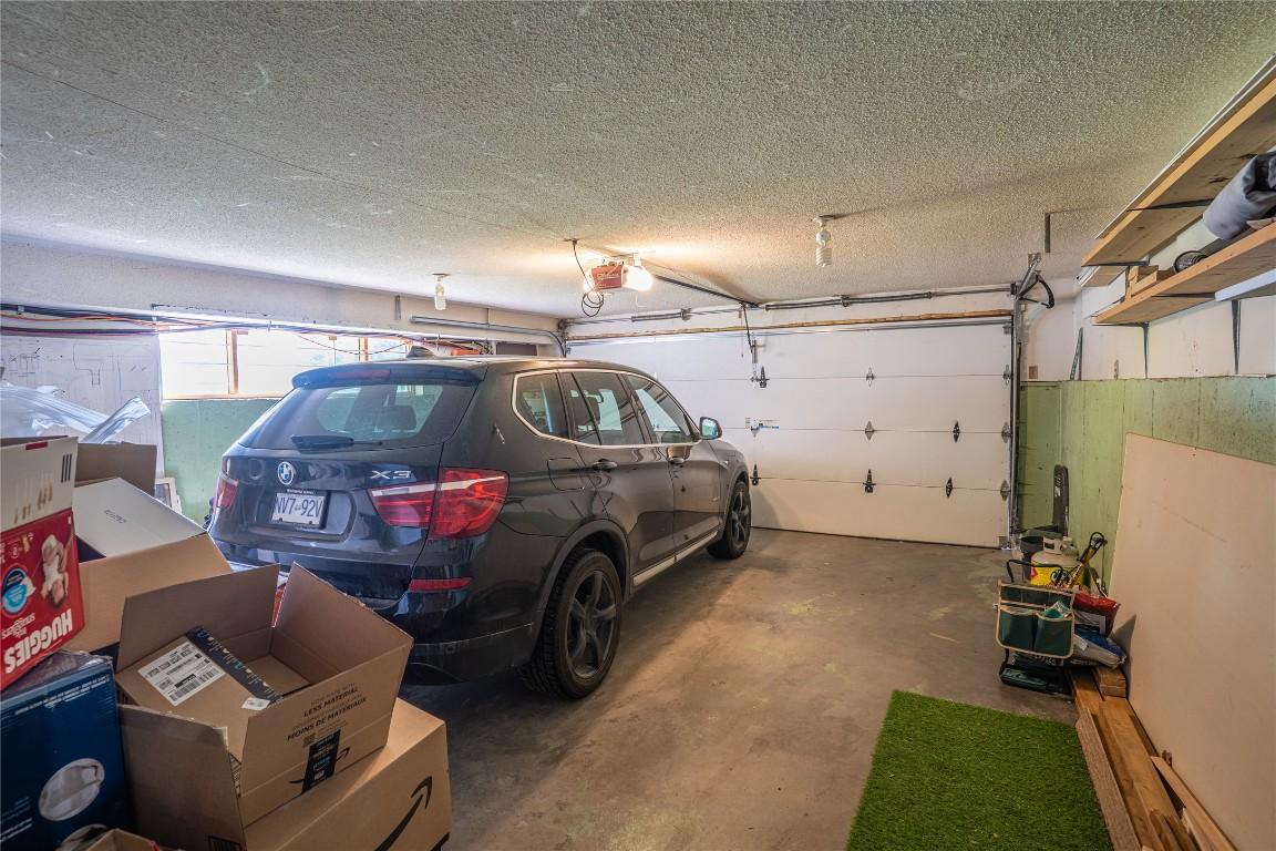 









1095


Toovey

Road,
Kelowna,




BC
V1X 6R2

