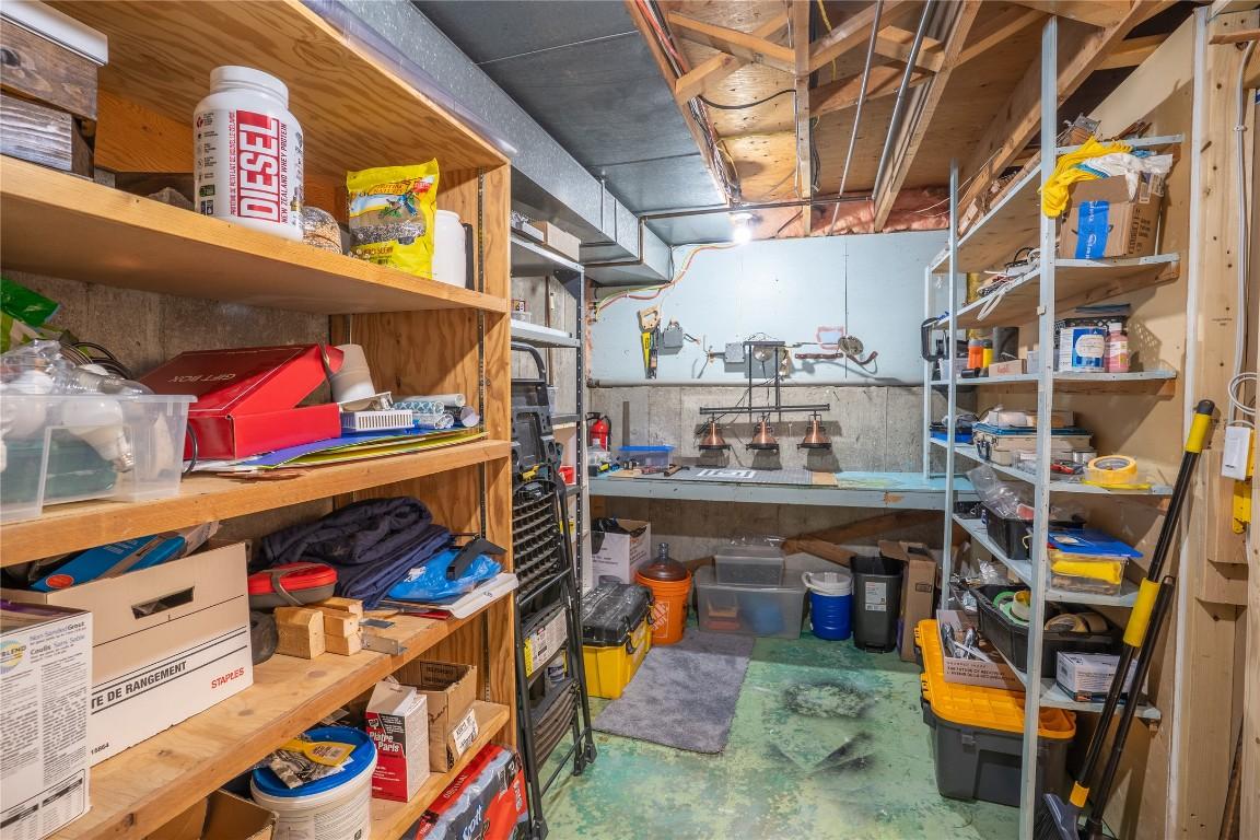 









1095


Toovey

Road,
Kelowna,




BC
V1X 6R2

