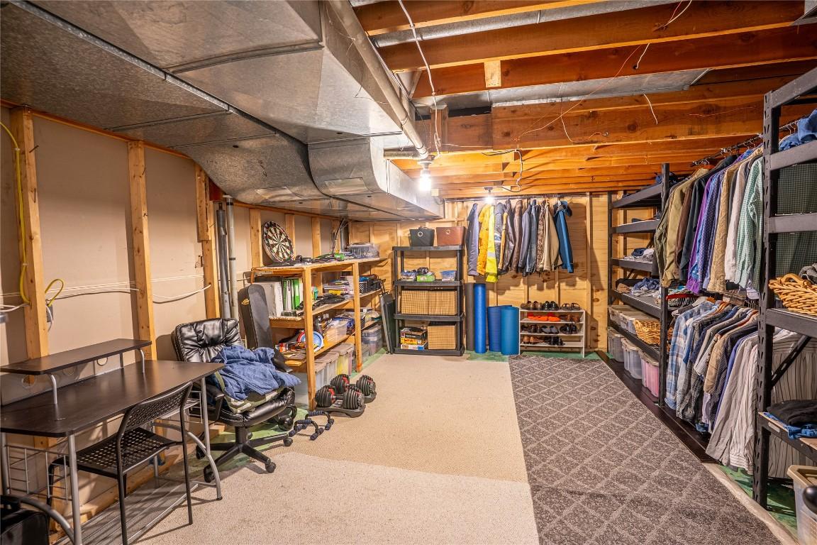









1095


Toovey

Road,
Kelowna,




BC
V1X 6R2

