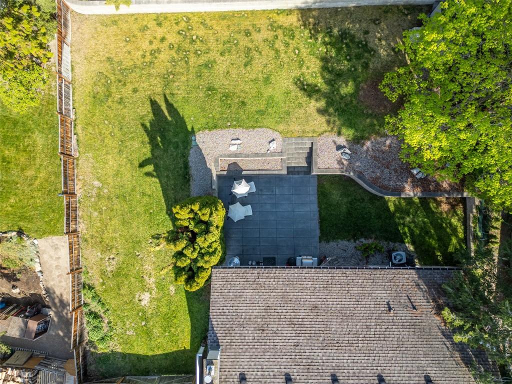 









1095


Toovey

Road,
Kelowna,




BC
V1X 6R2

