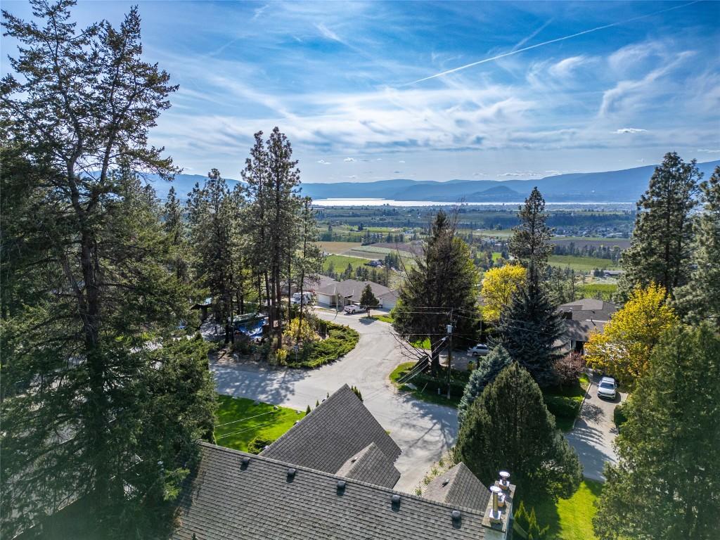 









1095


Toovey

Road,
Kelowna,




BC
V1X 6R2

