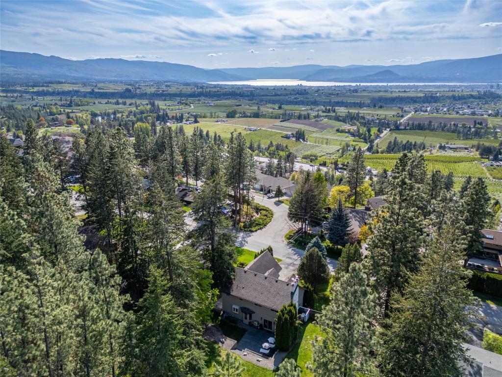 









1095


Toovey

Road,
Kelowna,




BC
V1X 6R2

