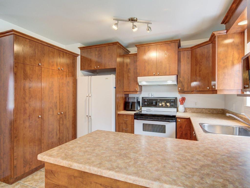 









567


Rue de l'Aviateur

,
Saint-Lin/Laurentides,




QC
J5M2K9

