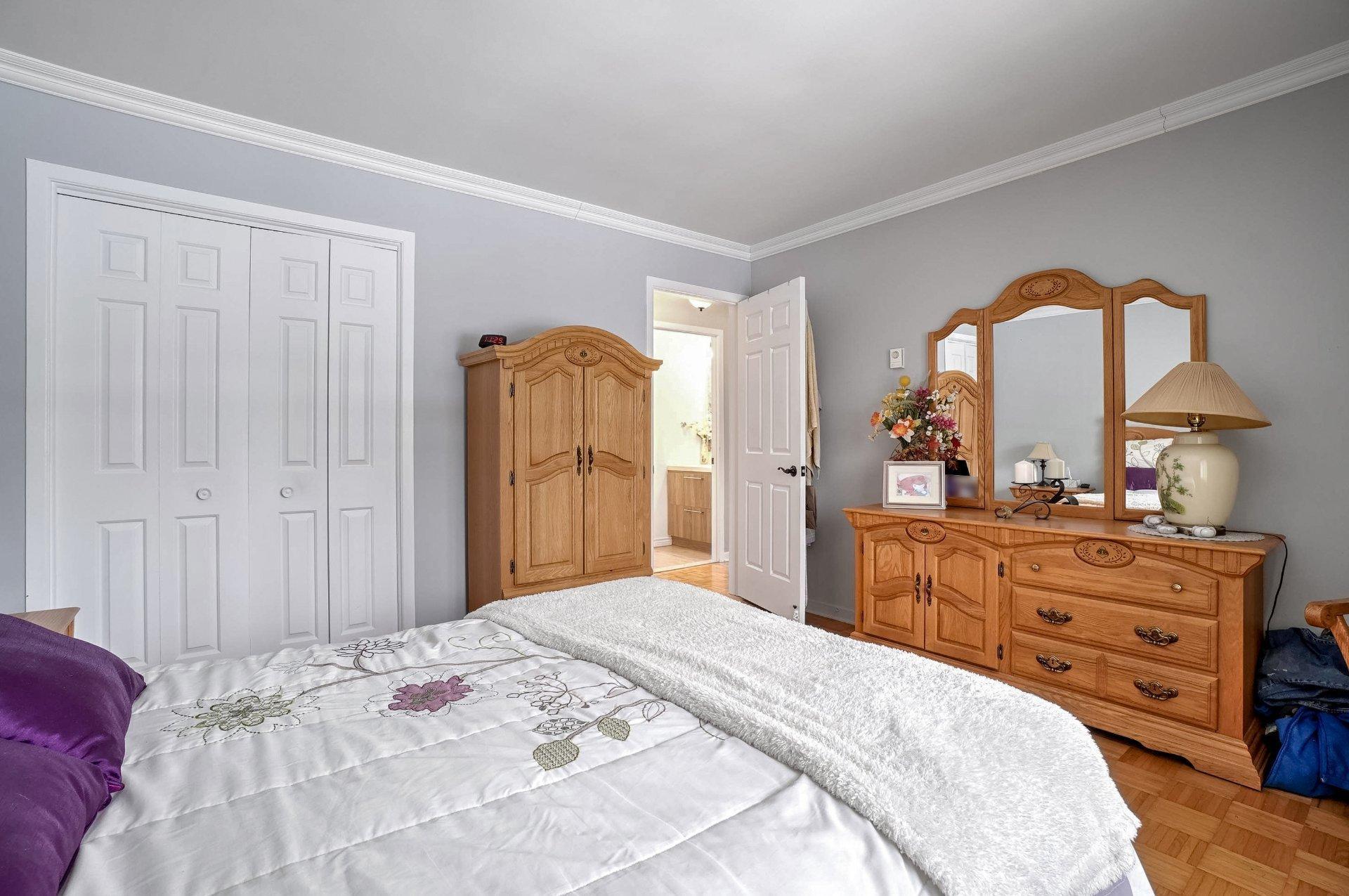 









115


Rue Empain

,
Oka,




QC
J0N1E0

