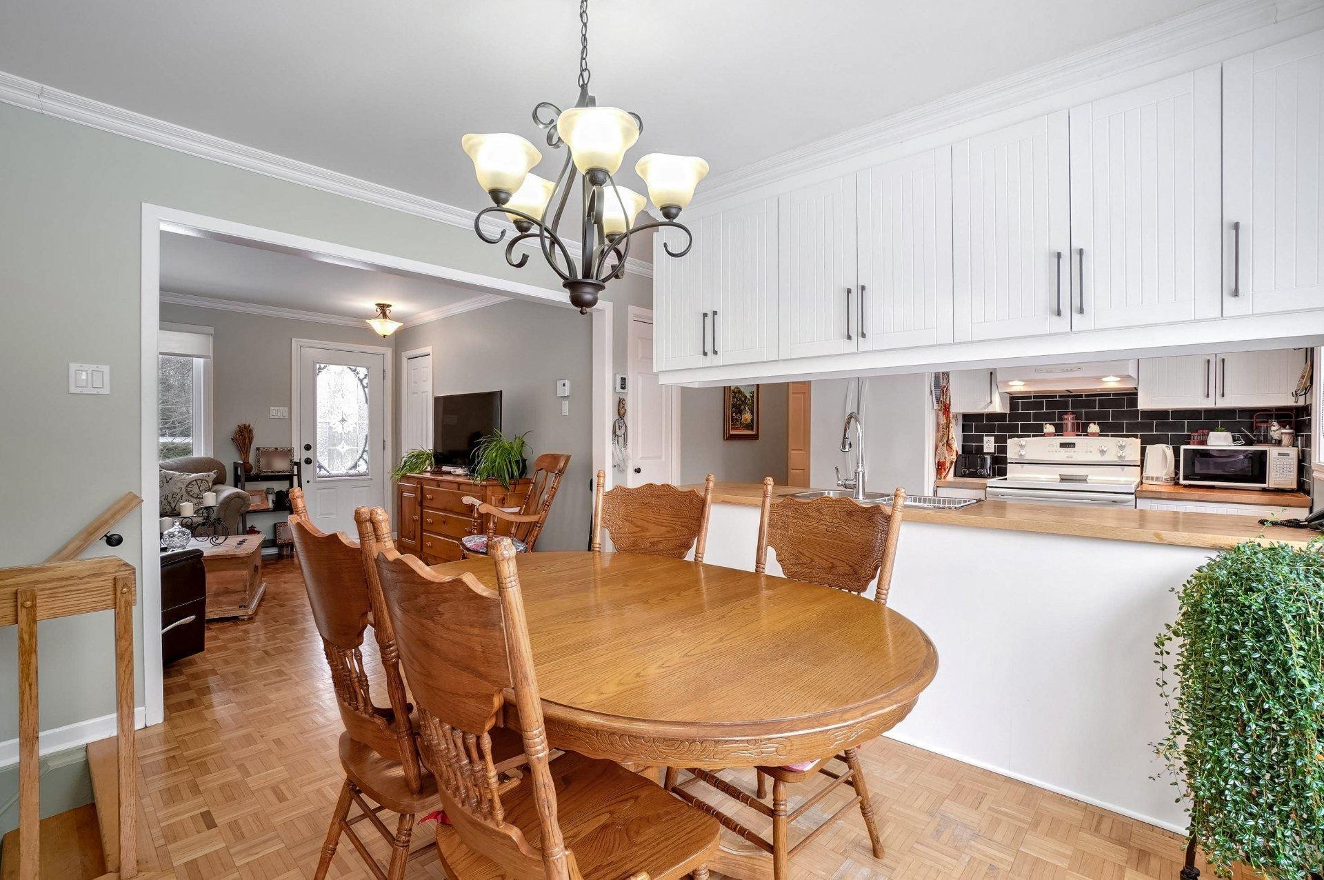 









115


Rue Empain

,
Oka,




QC
J0N1E0

