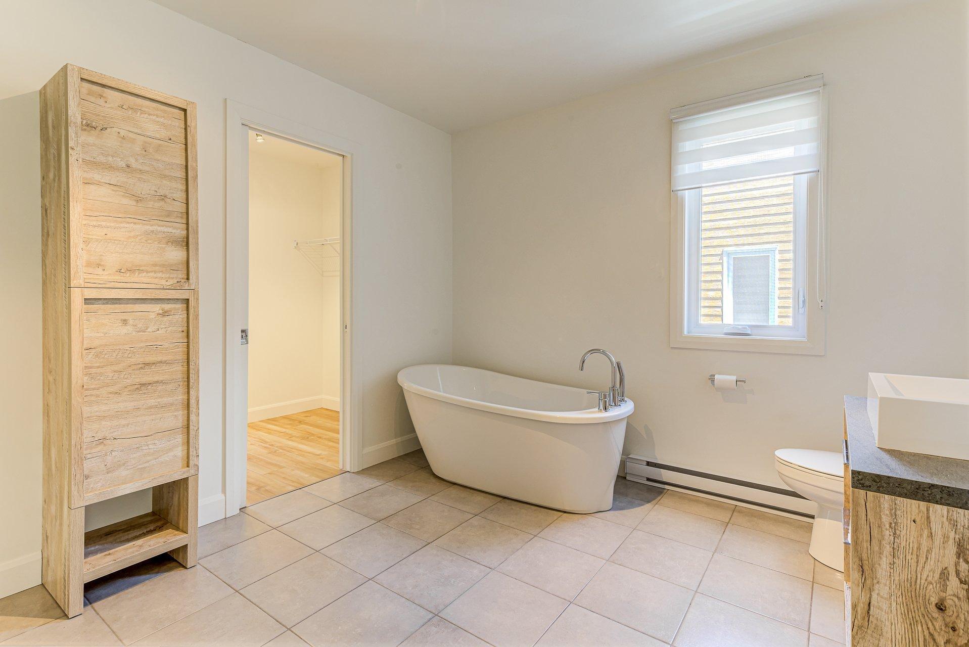 









3309A


Ch. St-Louis

,
Québec (Sainte-Foy/Sillery/Cap-Rouge),




QC
G1W3A7

