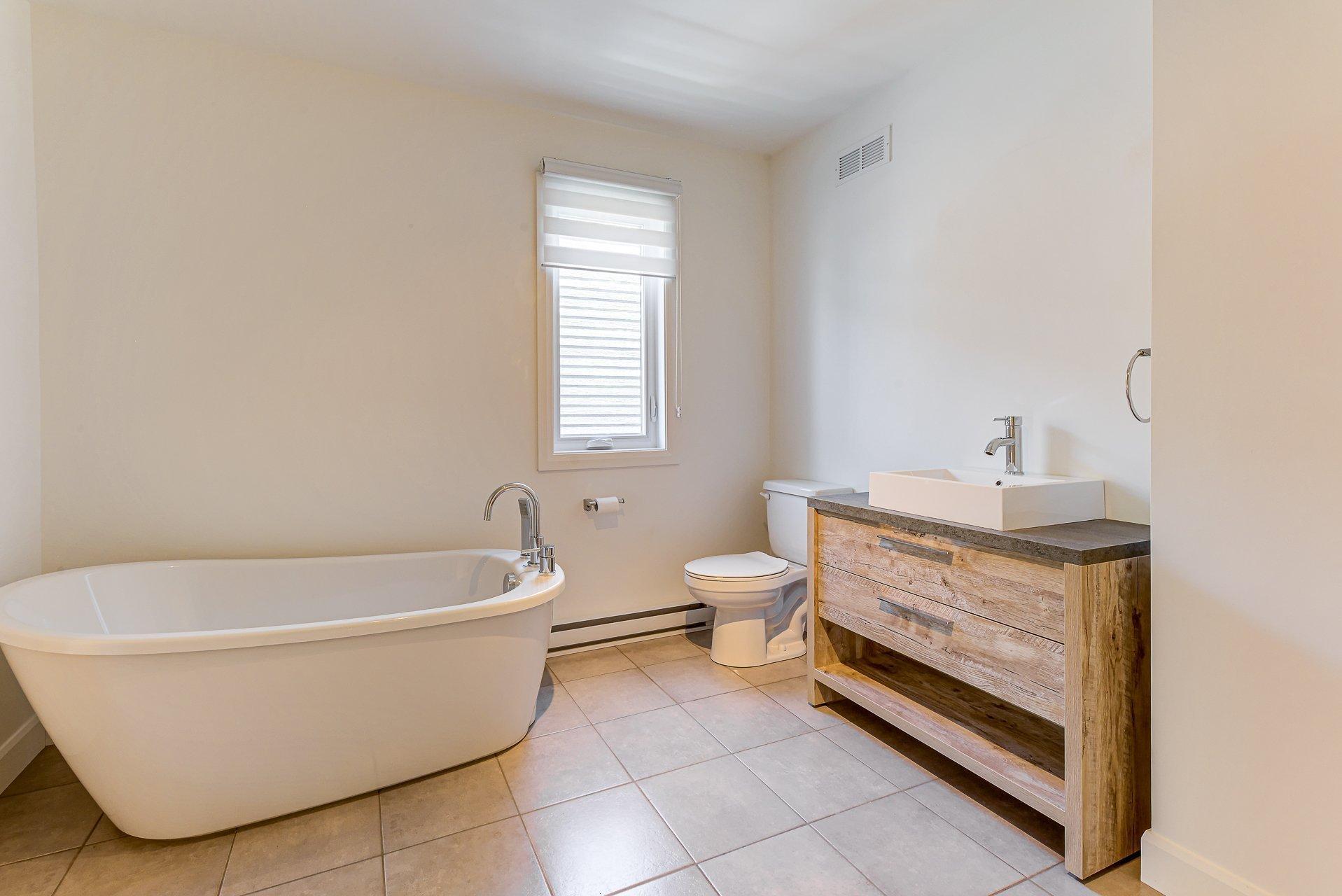 









3309A


Ch. St-Louis

,
Québec (Sainte-Foy/Sillery/Cap-Rouge),




QC
G1W3A7

