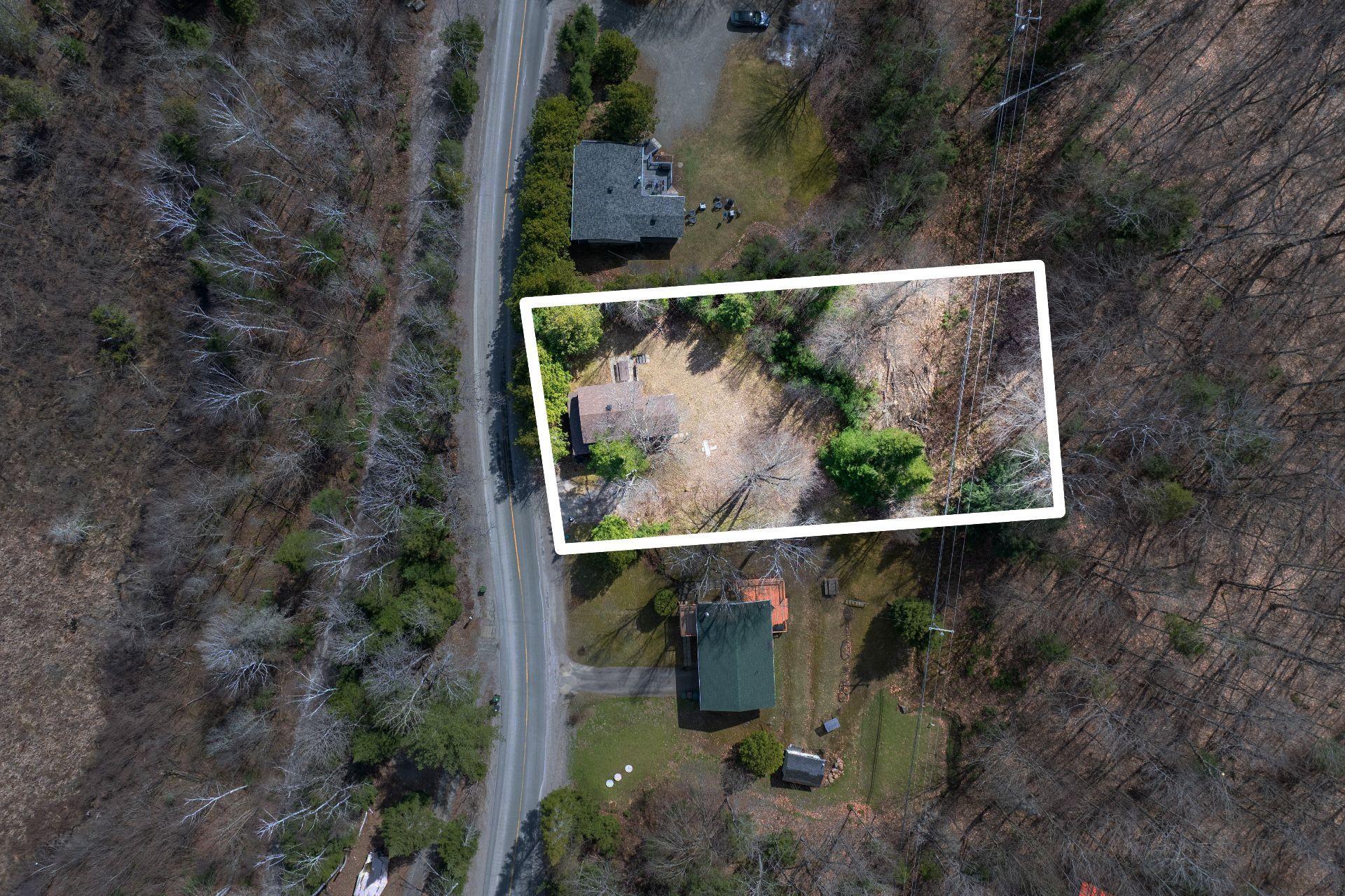 









2451


Route des Érables

,
La Conception,




QC
J0T1M0

