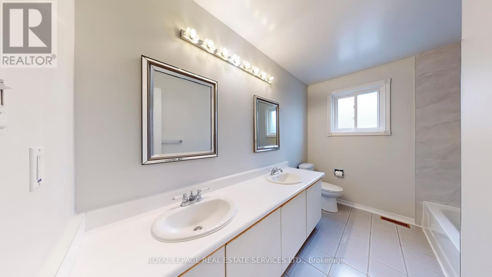 












57 HAVELOCK DRIVE

,
Brampton,




Ontario
L6W4A8

