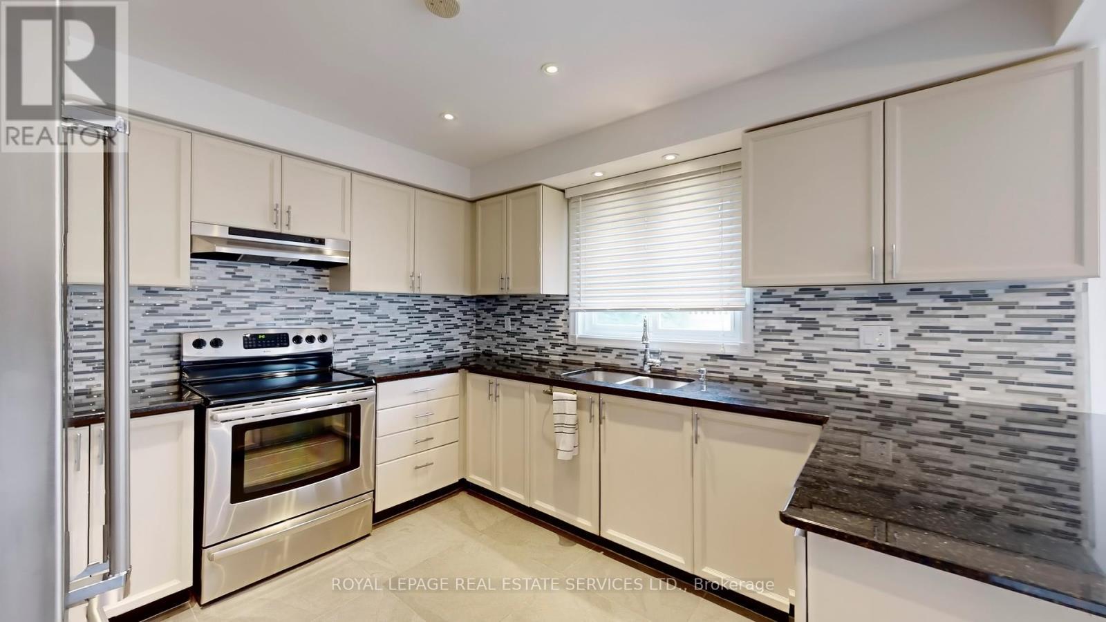 












57 HAVELOCK DRIVE

,
Brampton,




Ontario
L6W4A8


